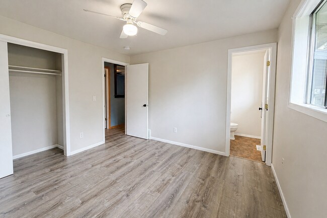Photo - 1618 E Maple Ave