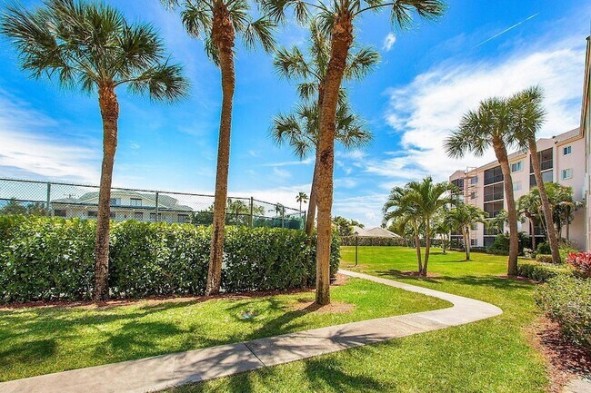 Photo - 275 Palm Ave Unit A201