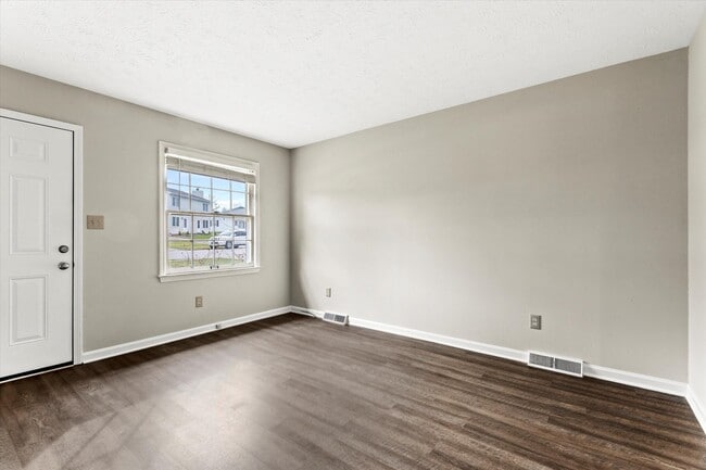 Photo - 3215 Aqueduct Dr