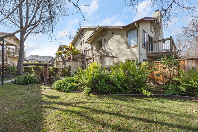 Photo - 38860 Cherry Glen Common Unit 1