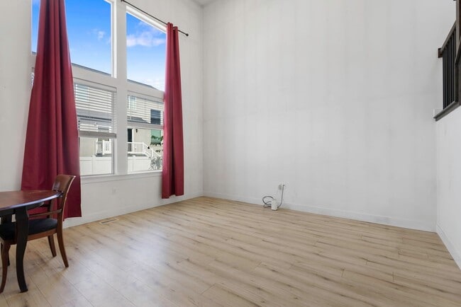 Photo - 12356 Eovaldi Ave