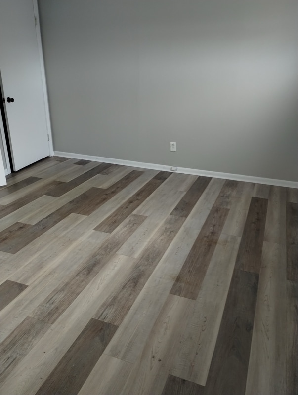 Photo - 4438 N 61st St Unidad 7