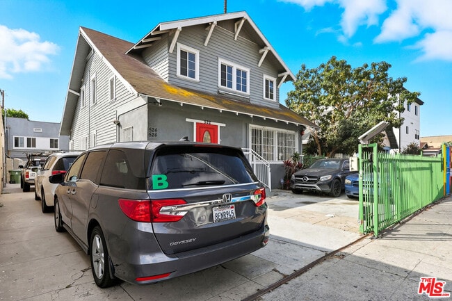 Photo - 522 W Vernon Ave