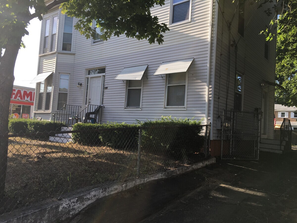 Photo - 1023 Branch Ave Unit 2