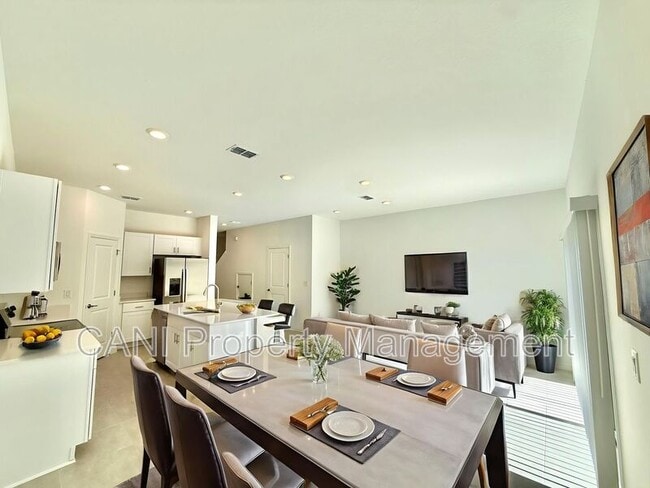 Photo - 212 Riverfront Wy