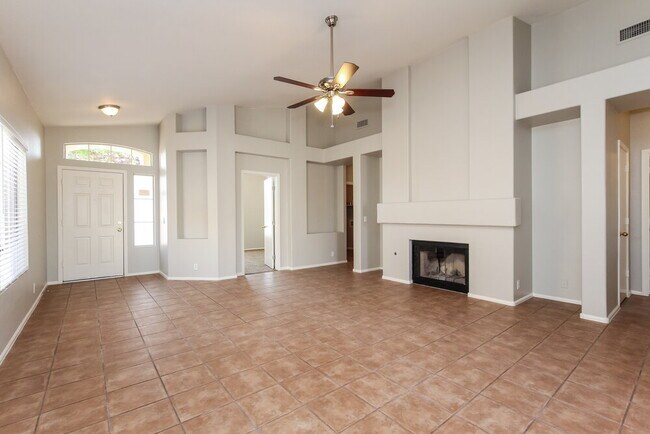 Photo - 11528 W Piccadilly Rd