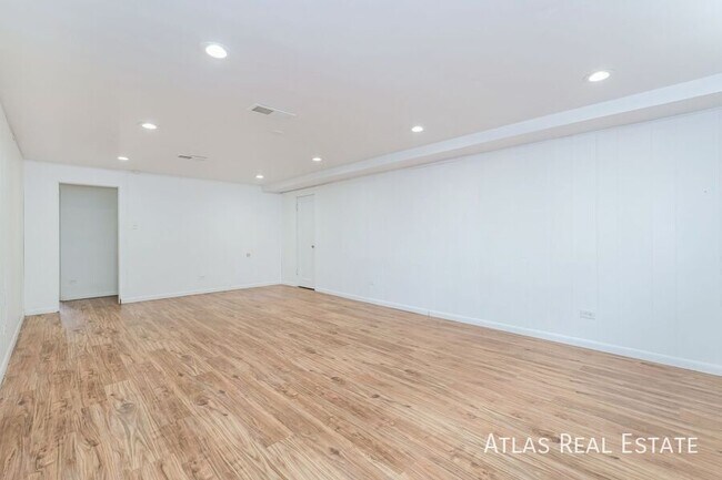 Photo - 2353 S Sherman St Unit B