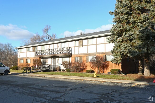 Photo - Mill Road Condominiums