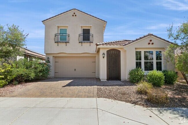 Building Photo - Welcome to this Charming 5 bedroom, 3.5 ba... Rental