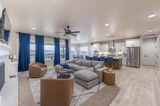72802 E Grand Bluff Loop