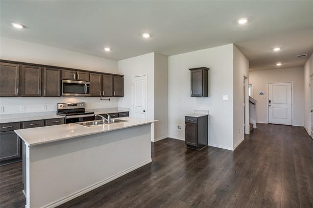 Photo - 728 Glover Dr