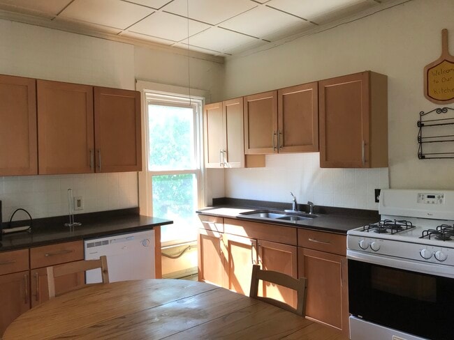 Photo - 114 Stewart Ave Unidad 1