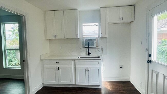 Photo - 413 N Live Oak St