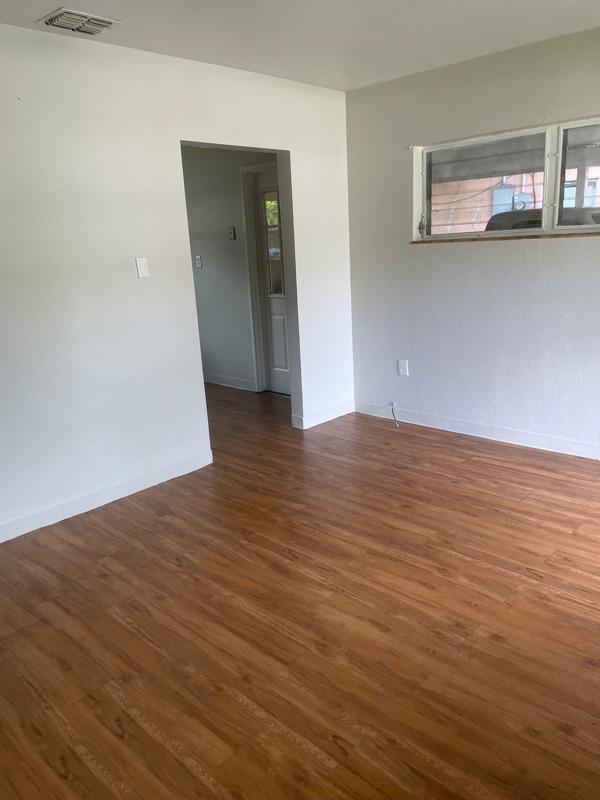 Photo - 1701 Wilton Ave Apartamento