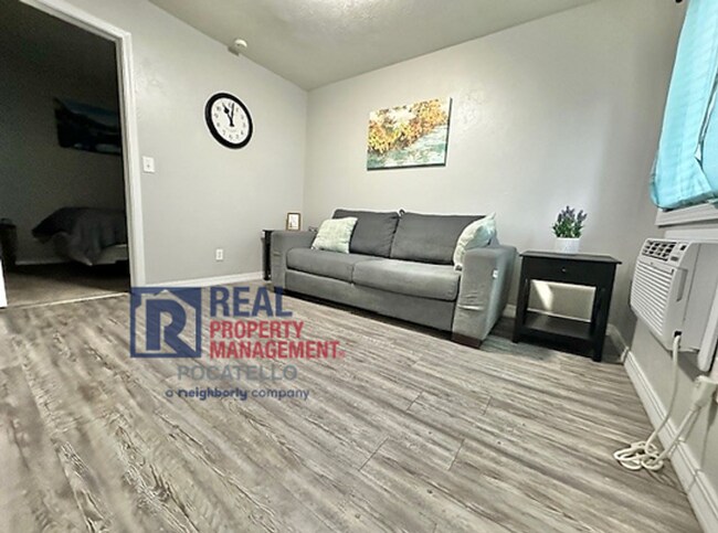 Photo - 1 bed 1 bath single family home - small dog negotiable