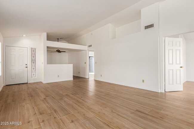 Photo - 768 S Martinique Dr