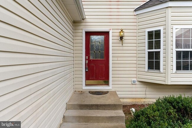 Photo - 46 Glacier Way