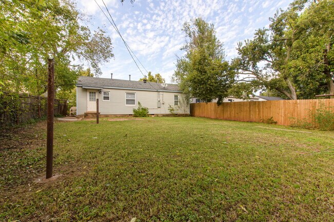 Photo - 2448 NW 42nd St