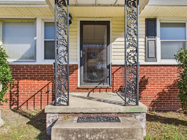 Photo - 2010 Cleary Rd