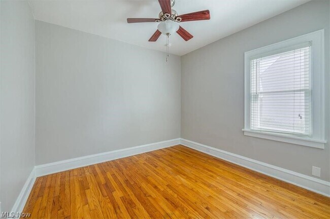 3806 Liggett Dr