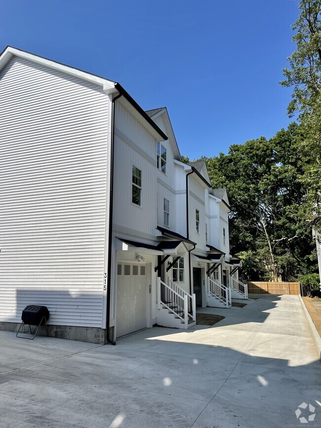 Building Photo - 315 Humphrey St Unit B Rental