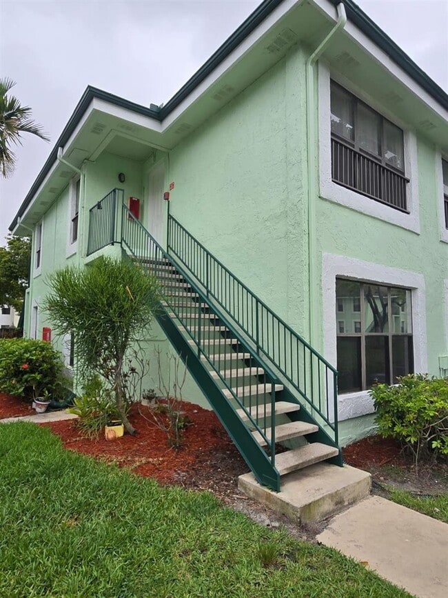 Building Photo - 8775 NW 39th St Unit 8775