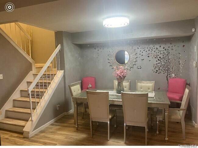 Photo - 250 Feller Dr