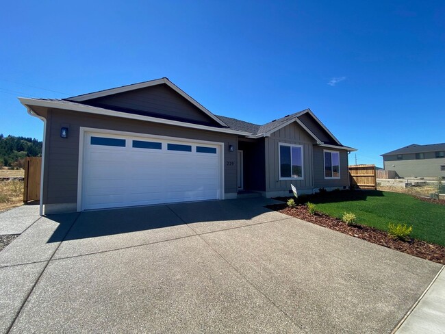 Photo - ~Brand New House in Sutherlin~