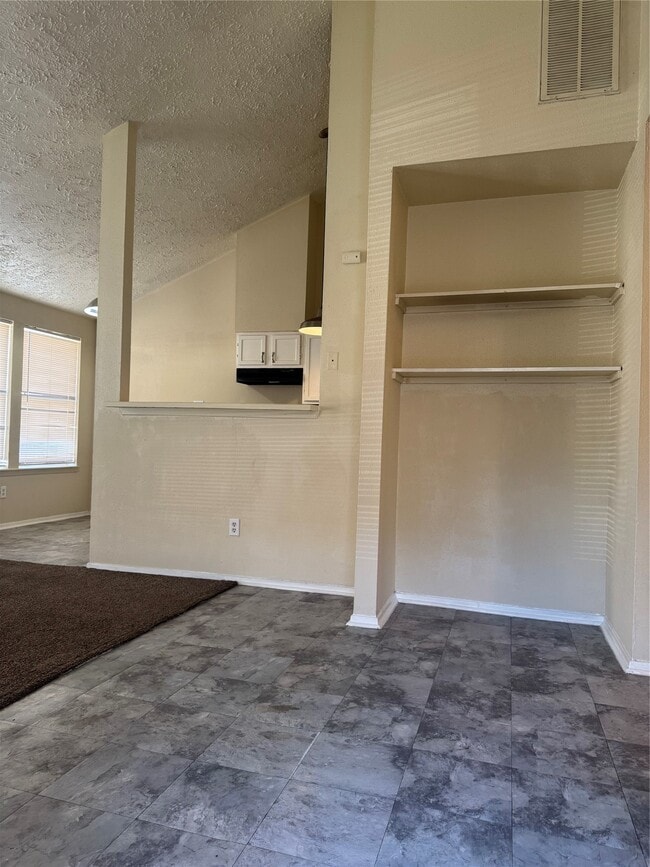 Photo - 10056 Sharpton Dr