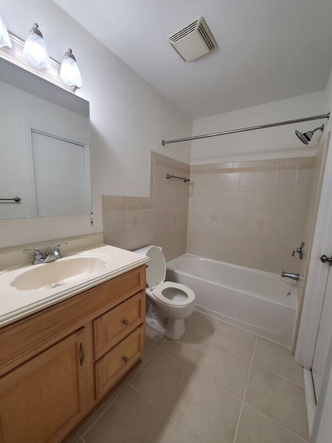 Photo - Charming 1-Bedroom Condo in Prime Sandy Sp... Unit K1