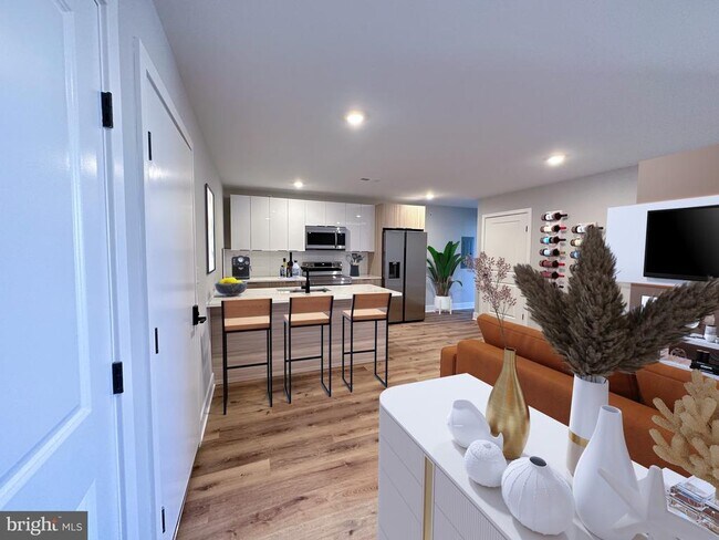 Photo - 1722 Master St Unit 2