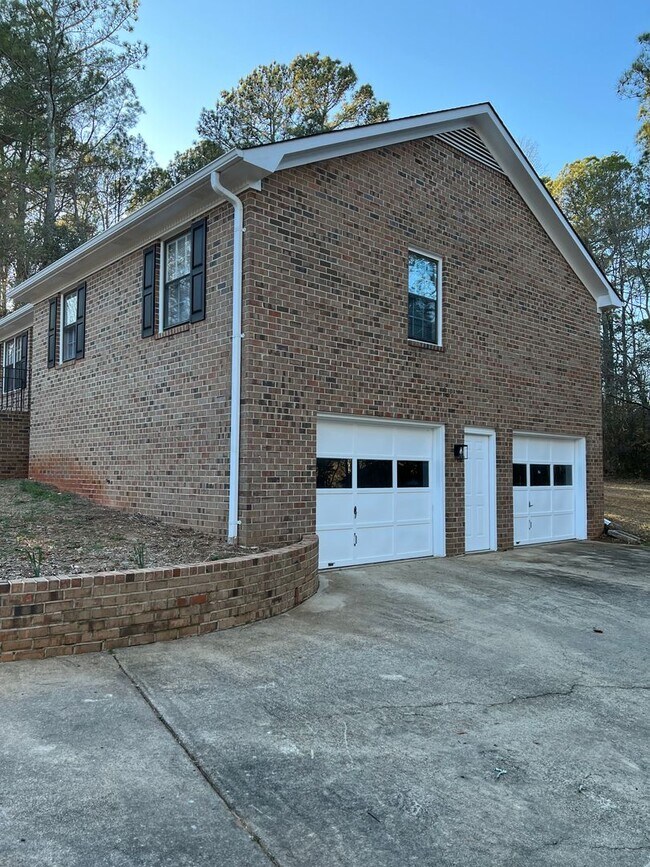 Photo - Brookstone Home Available for Pre-Leasing