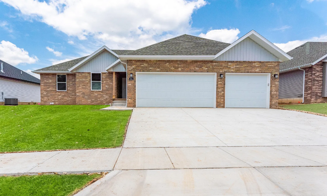 BRAND NEW 4 bedroom home in Copper Leaf- Nixa - BRAND NEW 4 bedroom home in Copper Leaf- Nixa