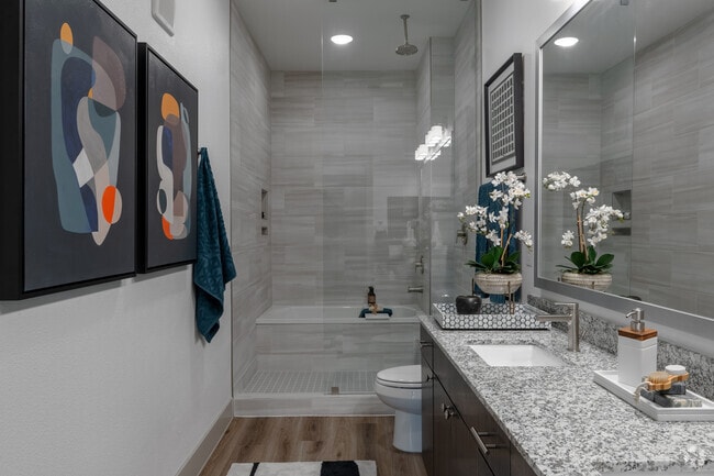 2BR, 2BA a 1.236 pies cuadrados - Baño principal