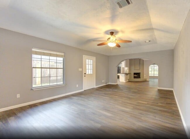 Photo - 10727 Sagewillow Ln