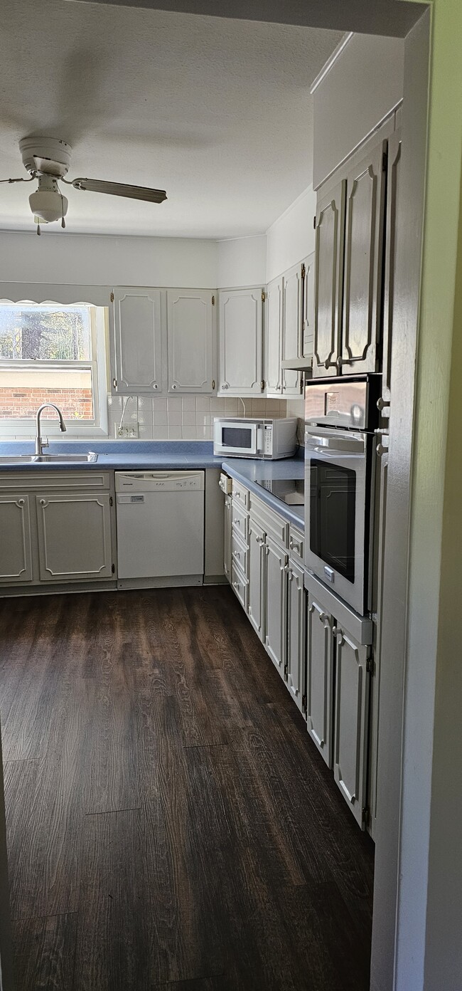 Photo - 102 Boyd Dr Unit 3B