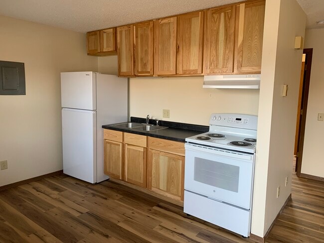 1146 Imperial Cir