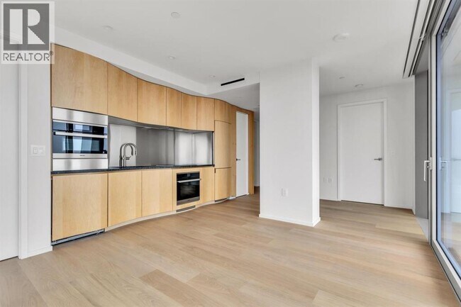 Photo - 1568 Alberni St Unit 220X