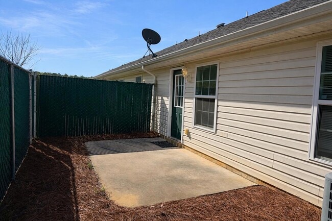 Photo - 622 Brook Trail