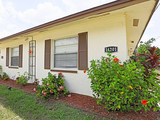 Duplex Fort Myers 14201 - Duplex Fort Myers 14201 Apartment Unit 14201 Old Olga Rd. Fort Myers, Fl 33905