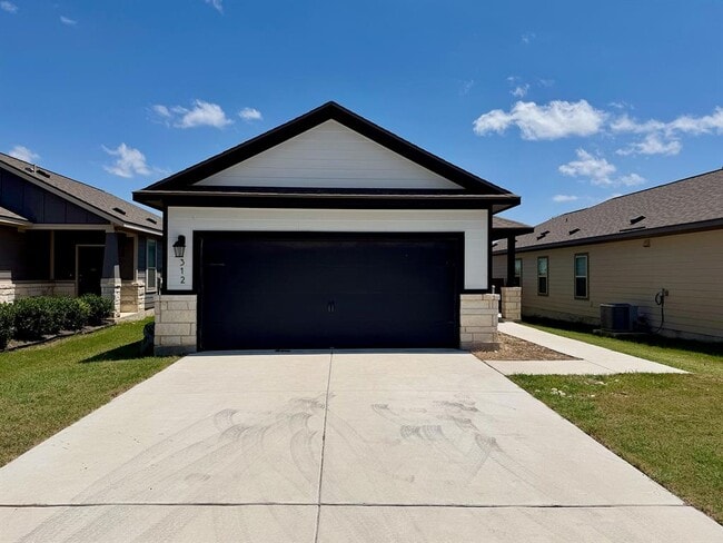 Building Photo - 312 Ancellotta Wy