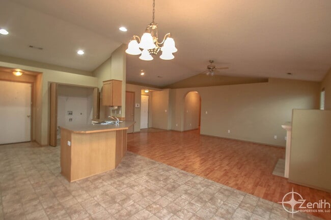 Photo - 2712 NE 164th Pl