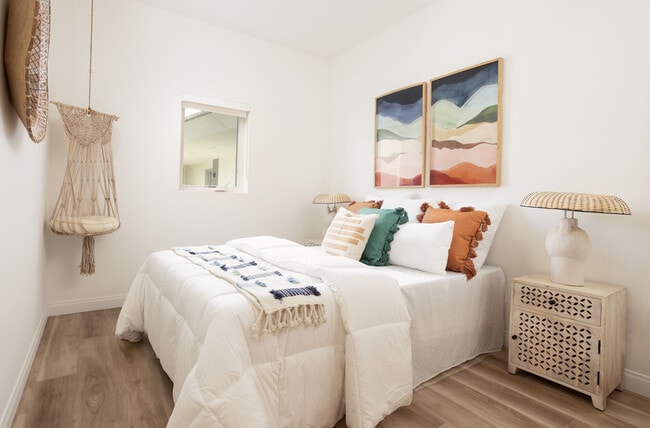 The Charlie Santa Monica apartments — community photo