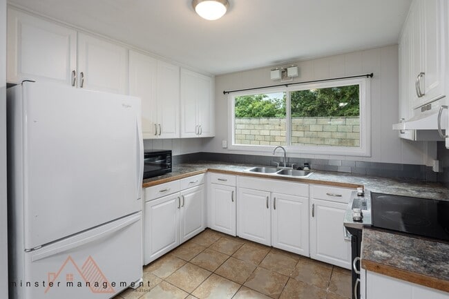 Photo - 1568 Kupau St