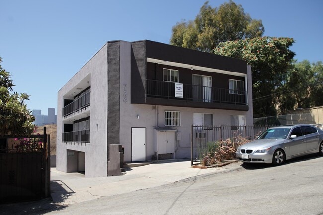 Photo - 736 Bernard St Unidad 203