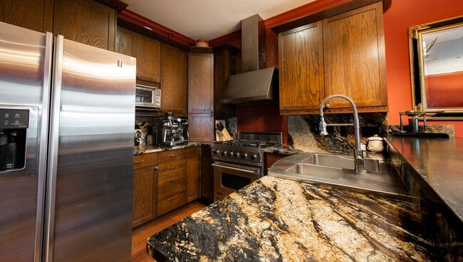 Photo - 109 S Packwood Ave