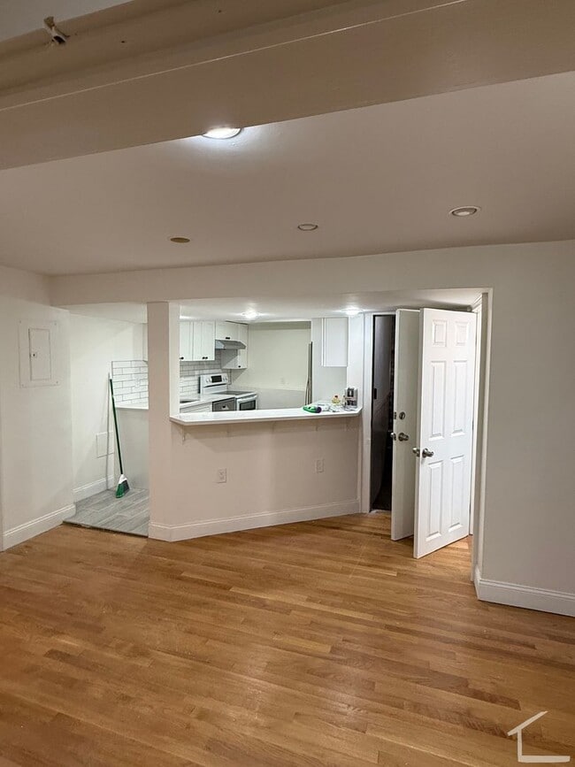 Photo - Renovated 3-bed/1.5 Bath with Heat/HW Incl