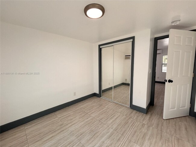 Photo - 1928 Wilson St Unidad 3