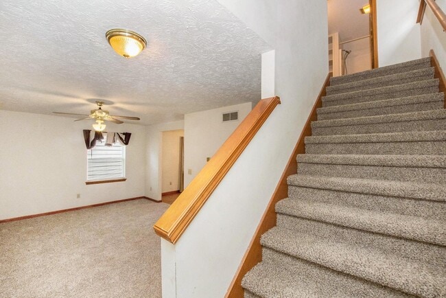 Photo - 528 Avon St