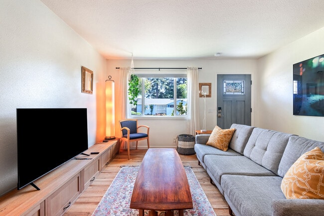 Building Photo - 7507 SE 69th Ave Rental